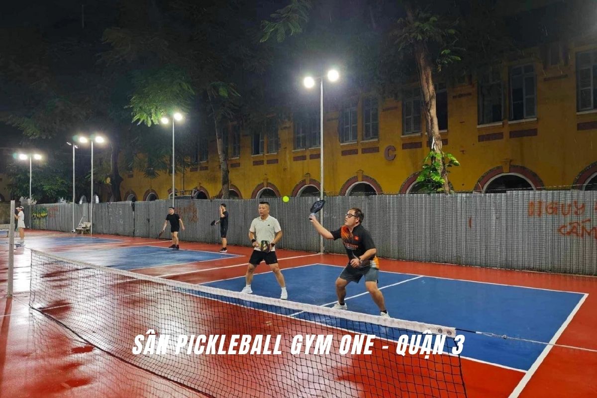 Sân pickleball Gym One - Quận 3