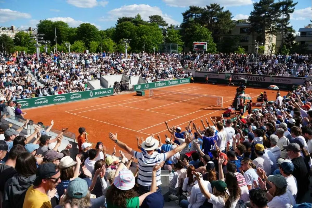 Stade Roland-Garros ở đâu?