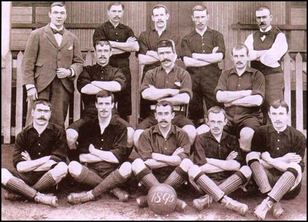 Arsenal ra đời năm 1886, khởi nguồn từ những công nhân tại xưởng vũ khí Royal Arsenal ở Woolwich