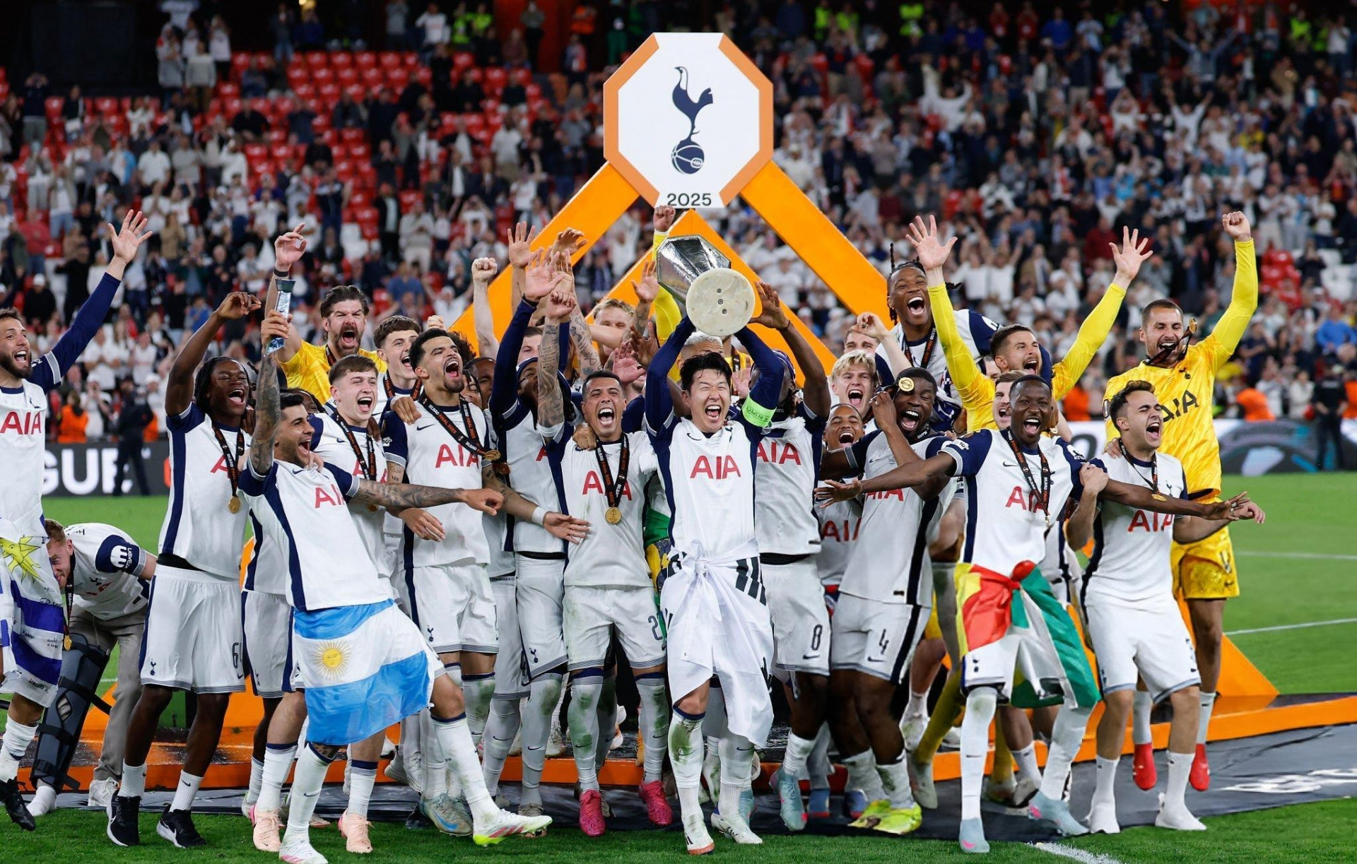 Câu lạc bộ bóng đá Tottenham Hotspur vô địch Europa League 2025