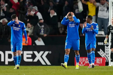 Phòng thay đồ Real Madrid sau trận thua Albacete phản ánh mùa giải khủng hoảng