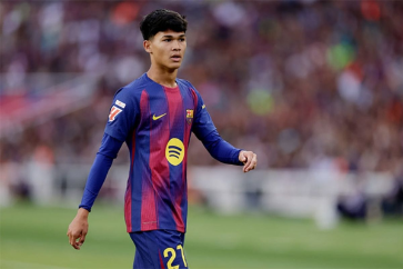Barcelona xác nhận Dro Fernandez sang PSG