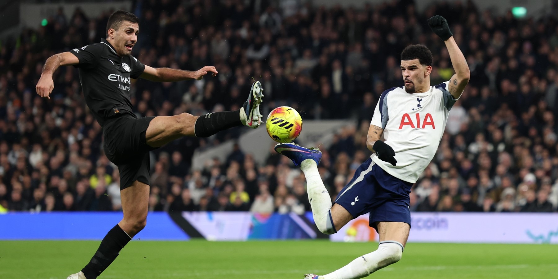Phong độ của Tottenham và Man City