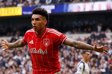 Tottenham tiếp tục khủng hoảng trầm trọng